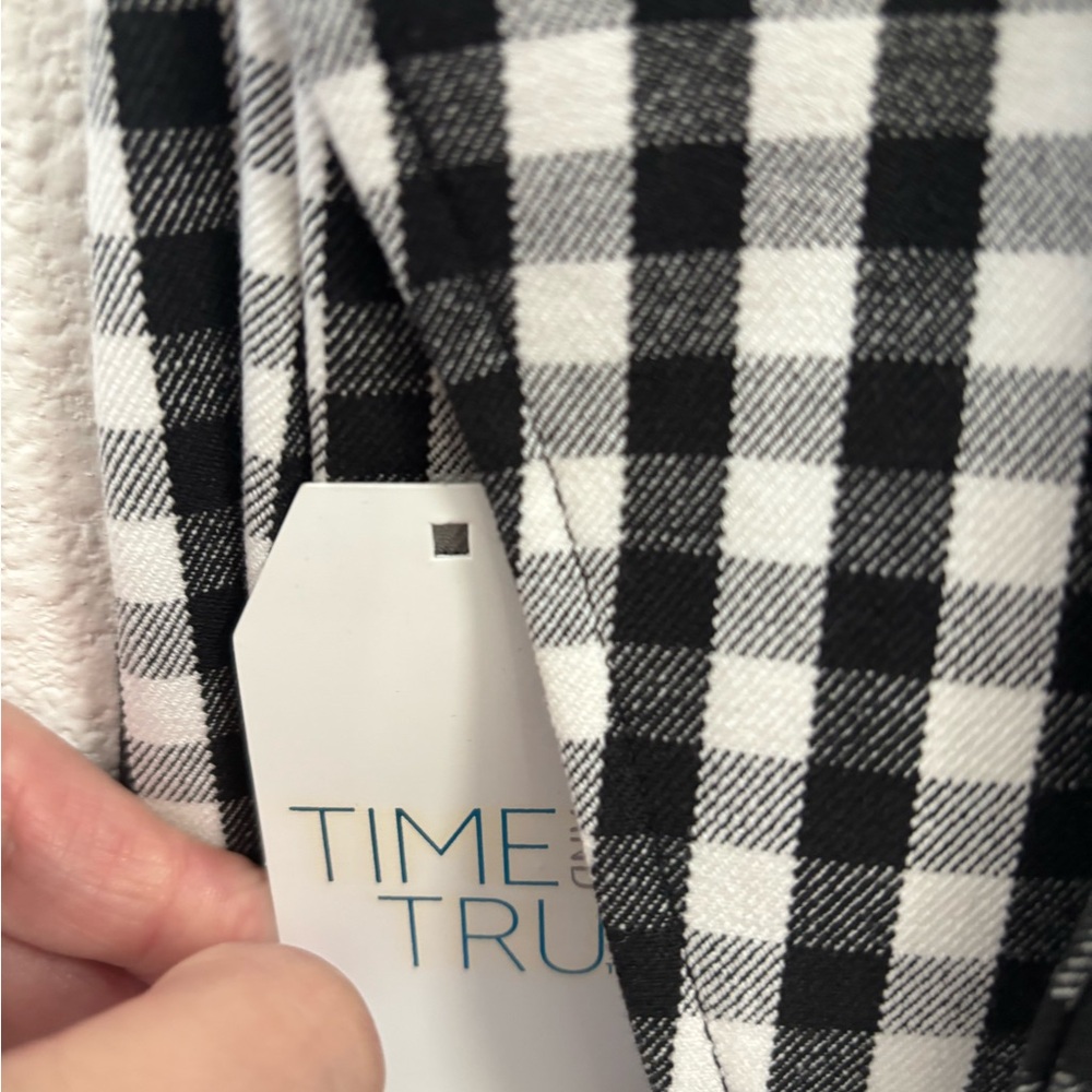 Time and Tru Black and White Plaid Apparel